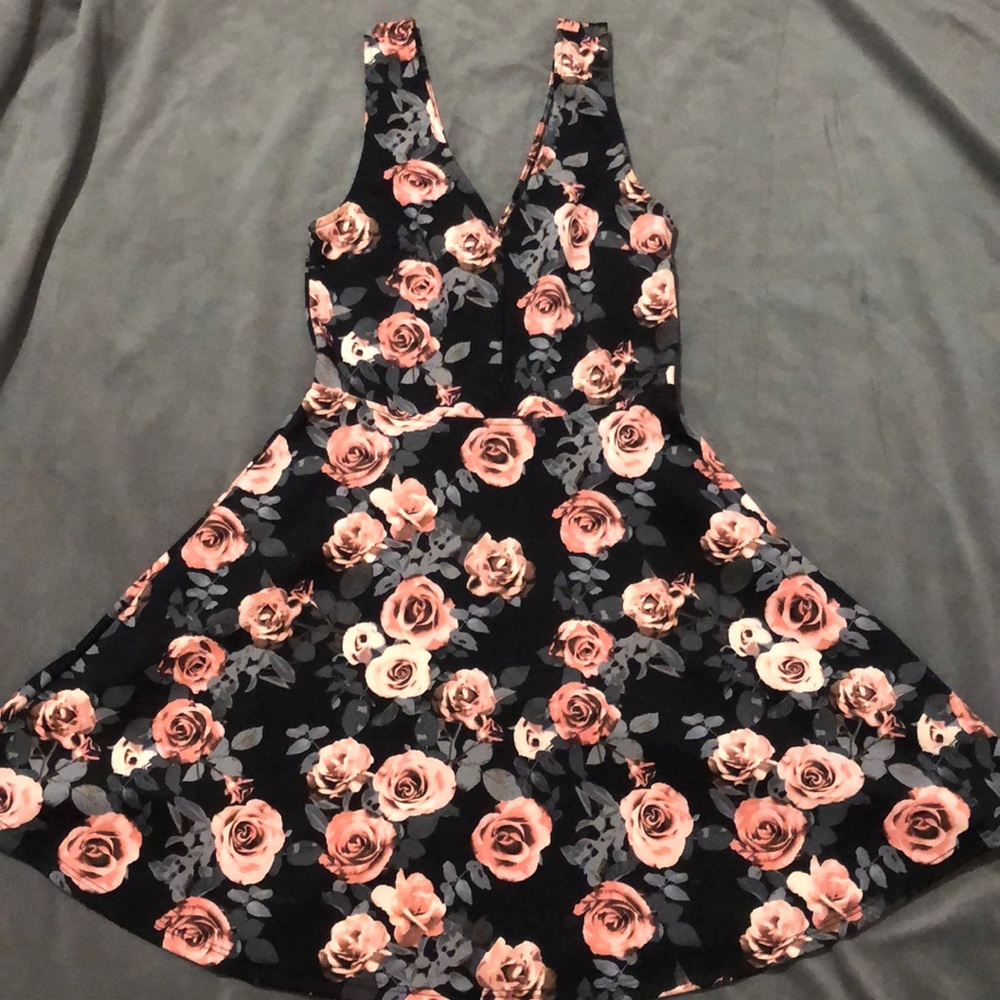 Floral short dress